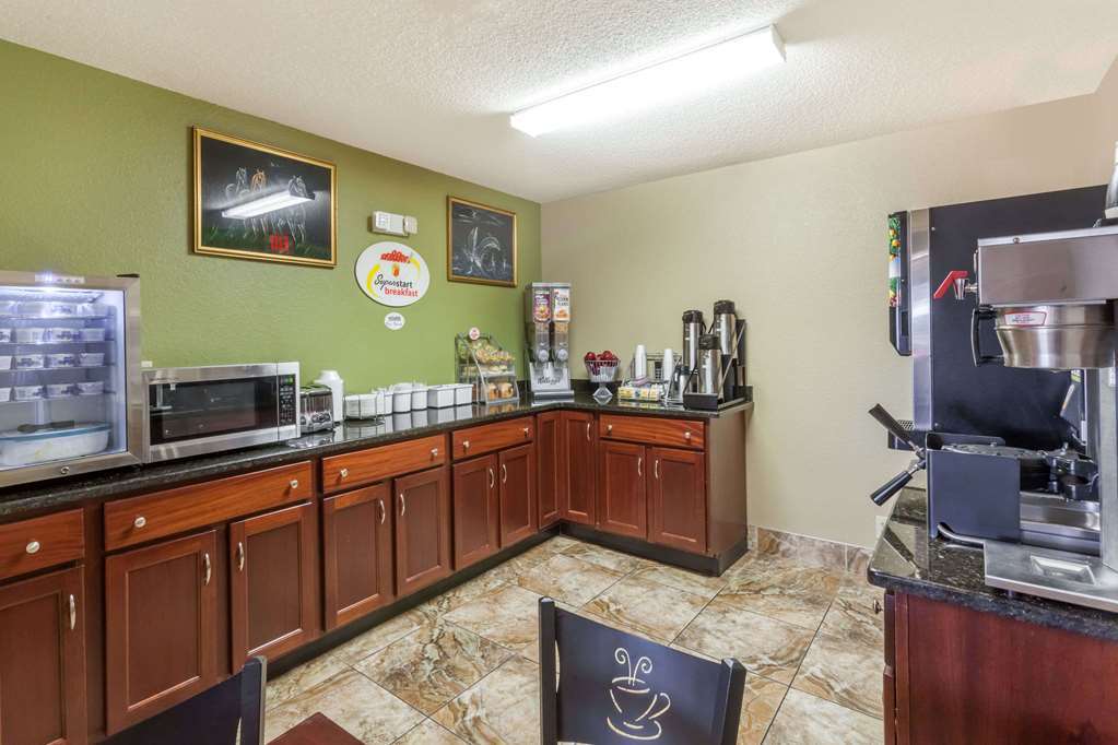Hotel Super 8 By Wyndham East Stroudsburg - Poconos Udogodnienia zdjęcie