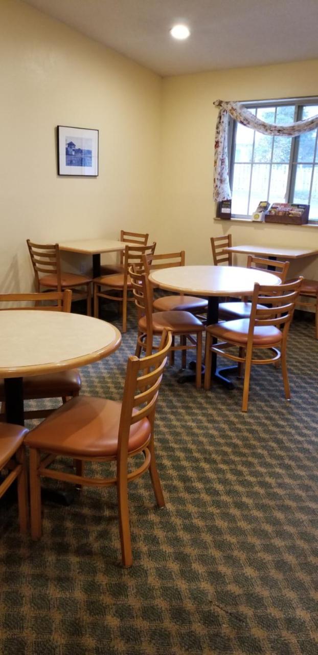 Hotel Super 8 By Wyndham East Stroudsburg - Poconos Zewnętrze zdjęcie
