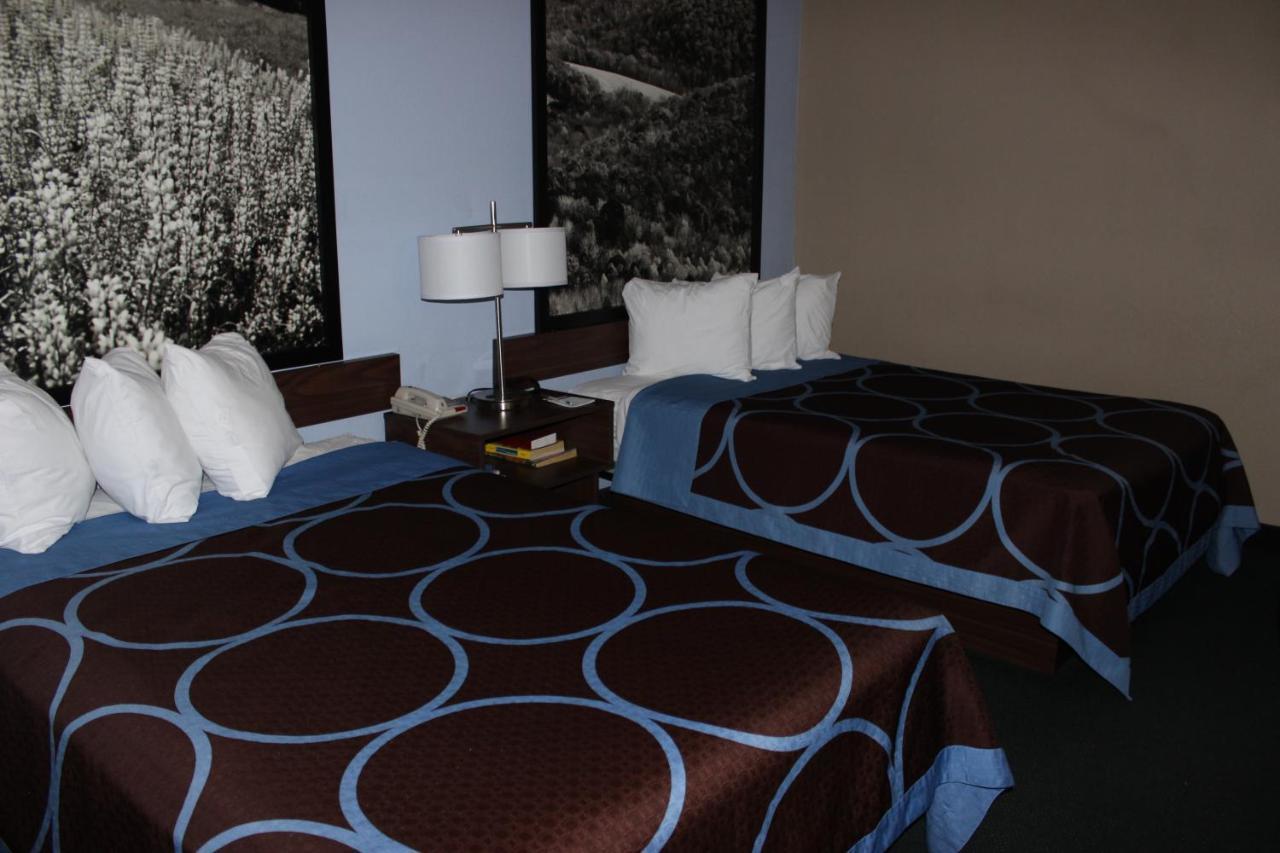 Hotel Super 8 By Wyndham East Stroudsburg - Poconos Zewnętrze zdjęcie