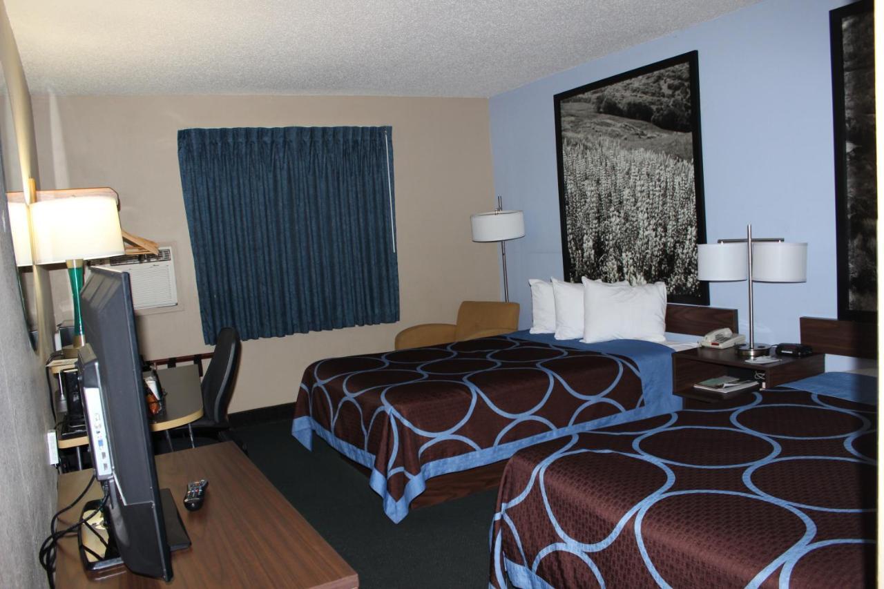 Hotel Super 8 By Wyndham East Stroudsburg - Poconos Zewnętrze zdjęcie