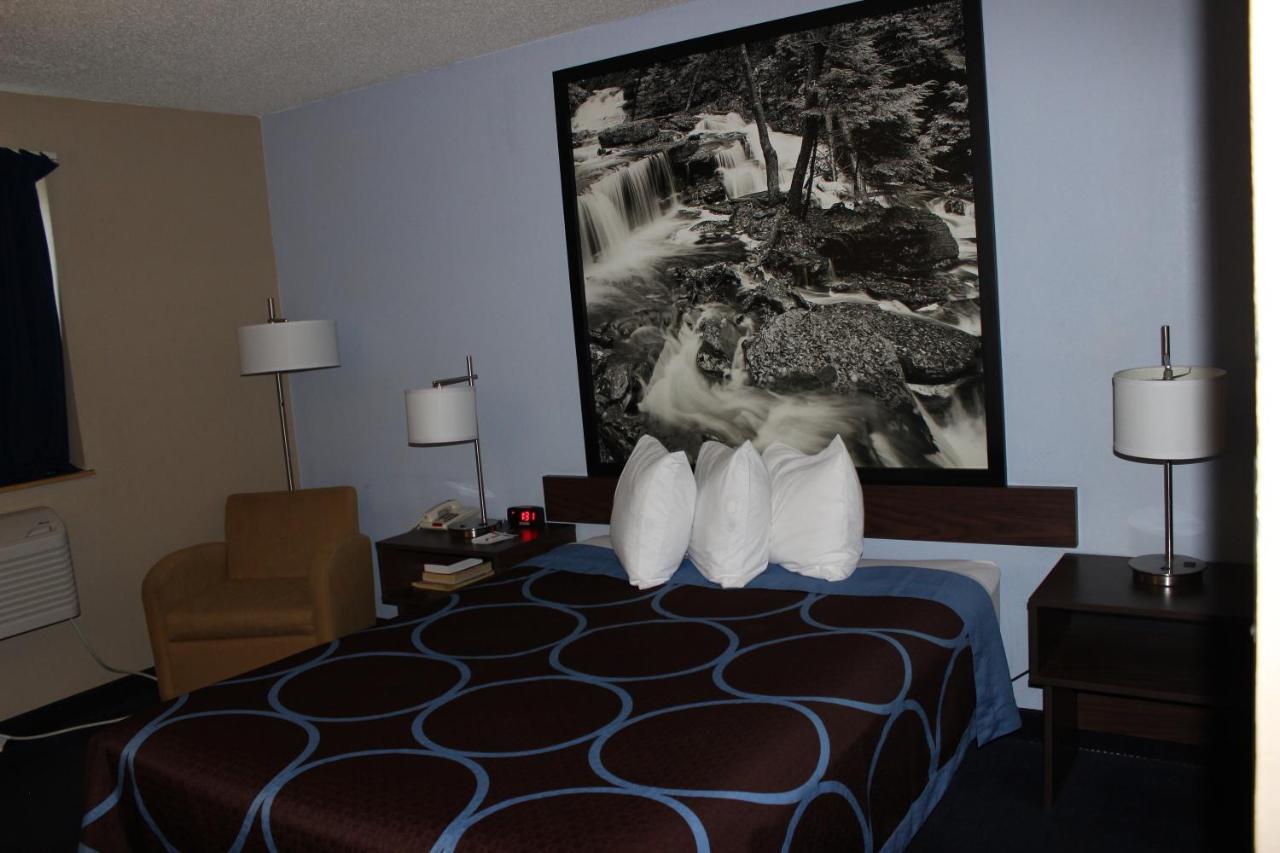 Hotel Super 8 By Wyndham East Stroudsburg - Poconos Zewnętrze zdjęcie